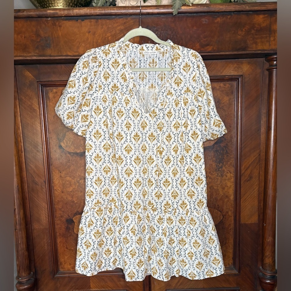 EUC Moon River- Floral Print Dress. Size L